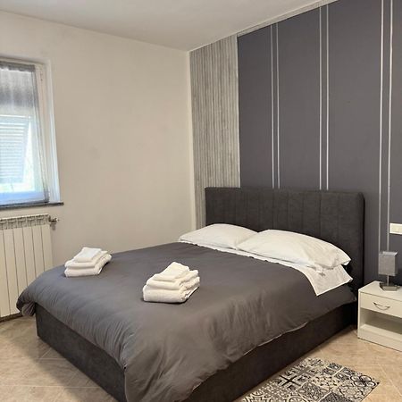 Serravalle Shop&Stay Serravalle Scrivia Exteriör bild