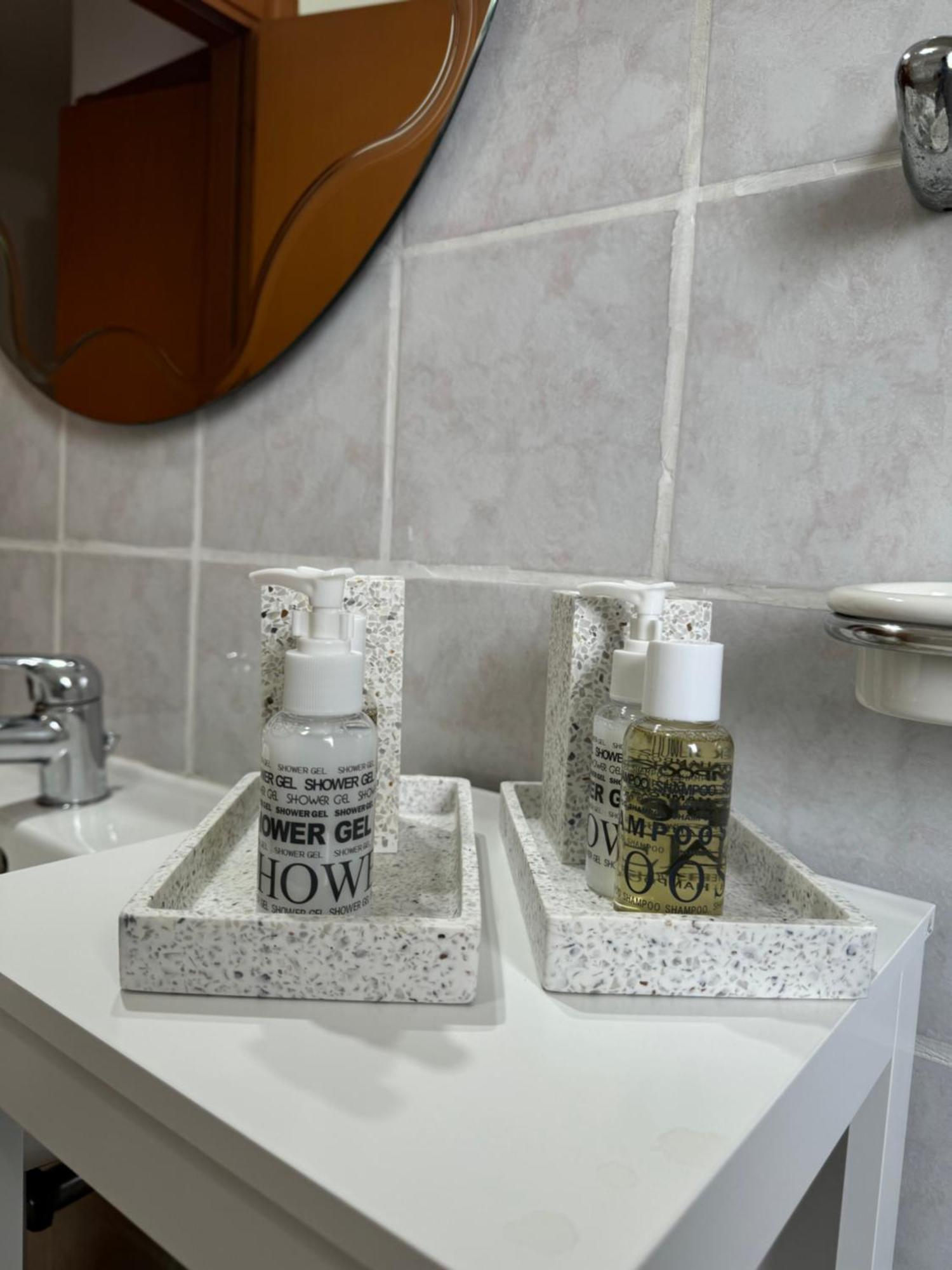 Serravalle Shop&Stay Serravalle Scrivia Exteriör bild