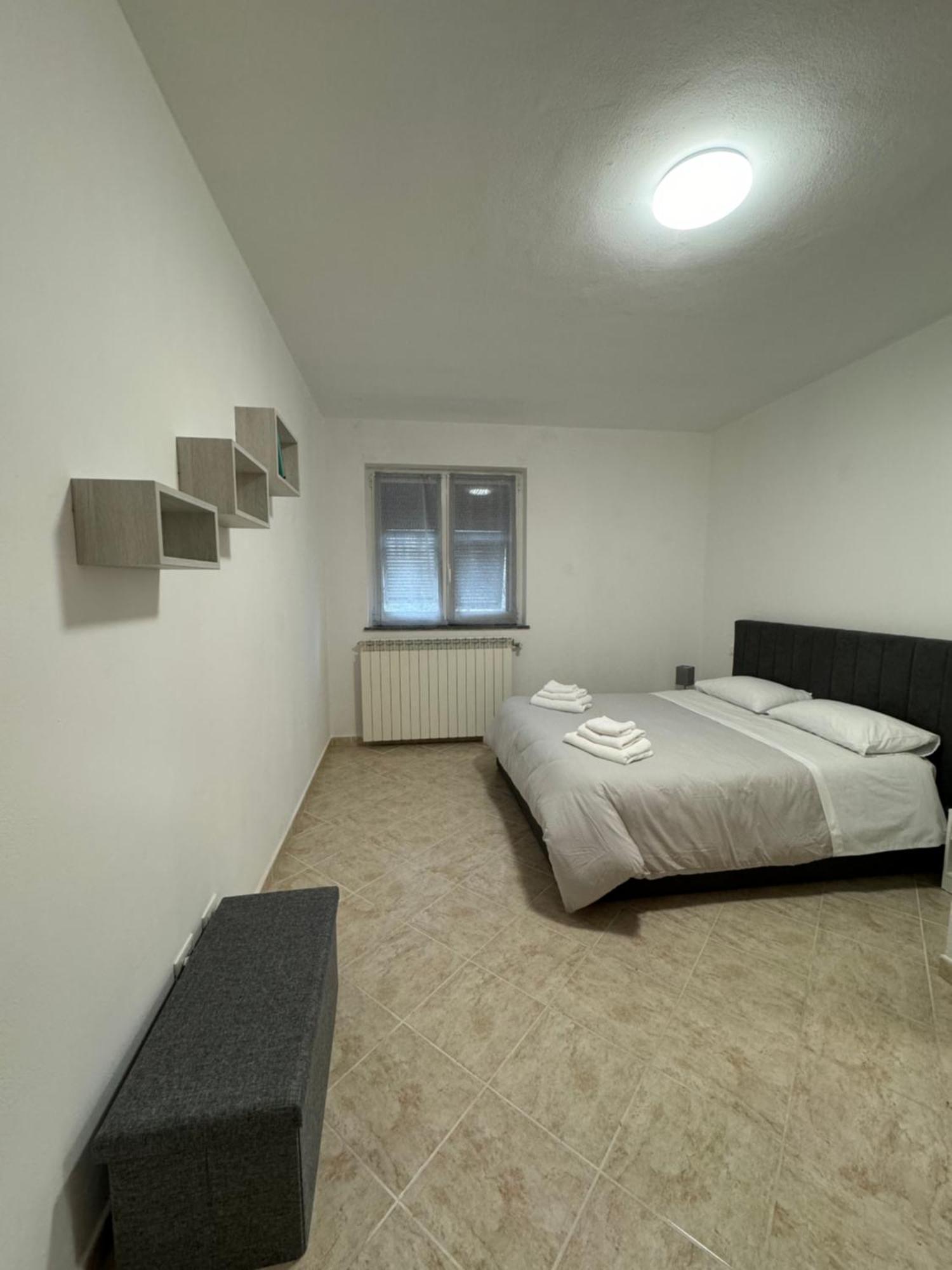 Serravalle Shop&Stay Serravalle Scrivia Exteriör bild