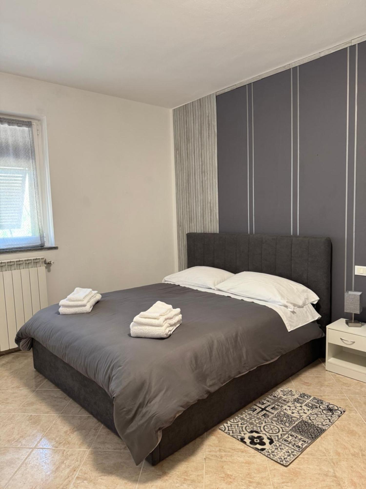 Serravalle Shop&Stay Serravalle Scrivia Exteriör bild